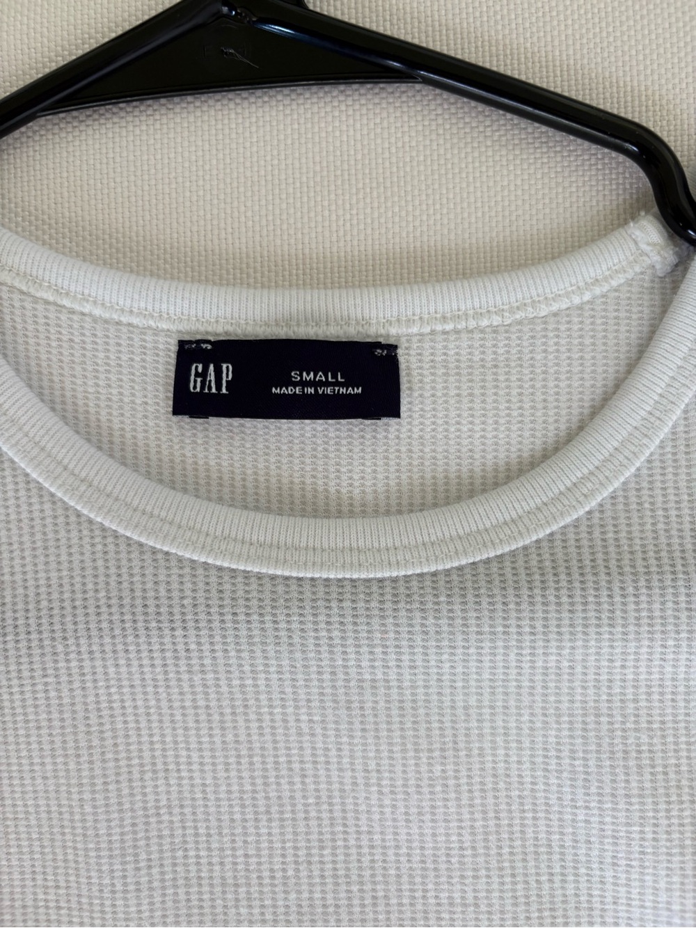 GAP Women's Light White Ribbed Short Sleeve Tee - Picture 2 of 3